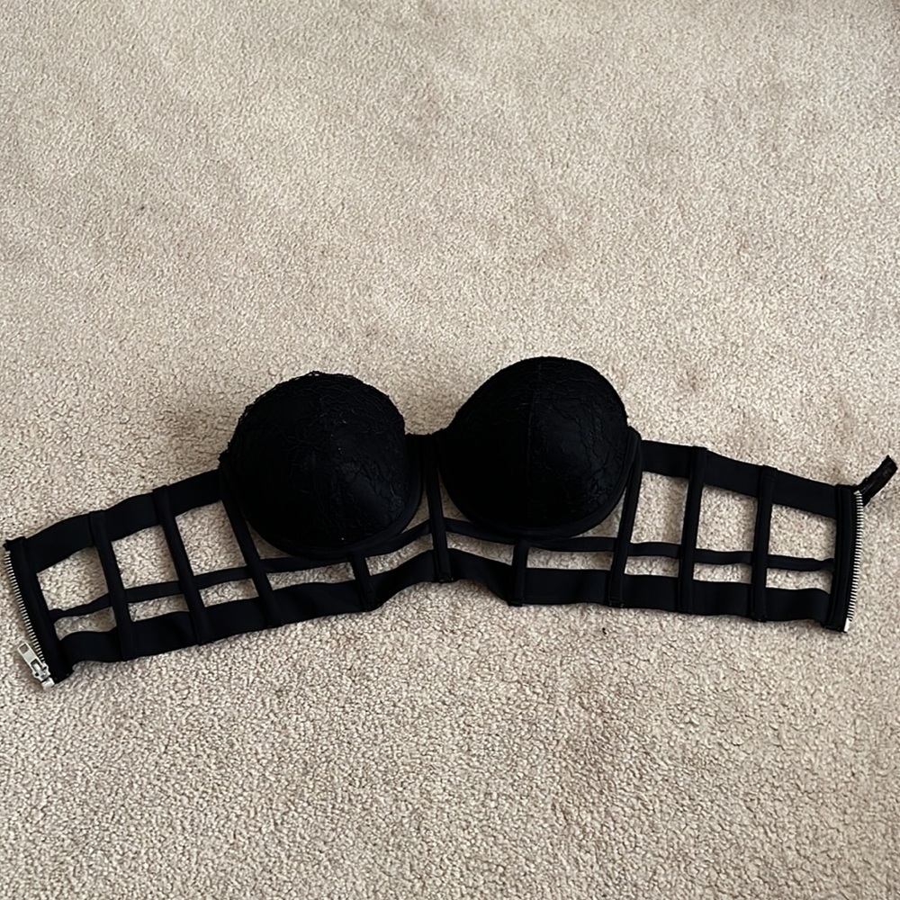 Padded Strapless Bandeau Padded Bra Size 36B - Picture 5 of 5